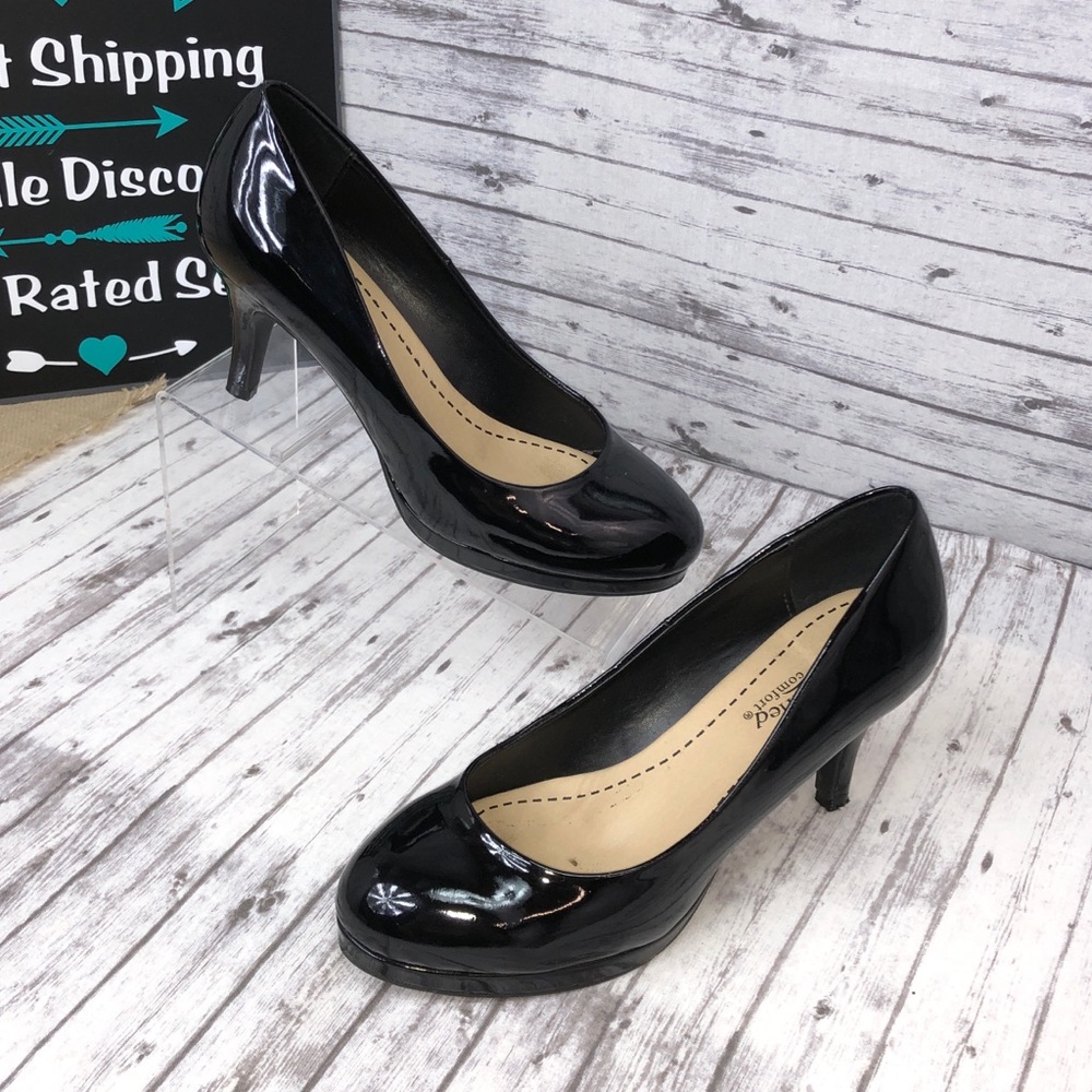 Size 9 City Classified Comfort Platform Heels